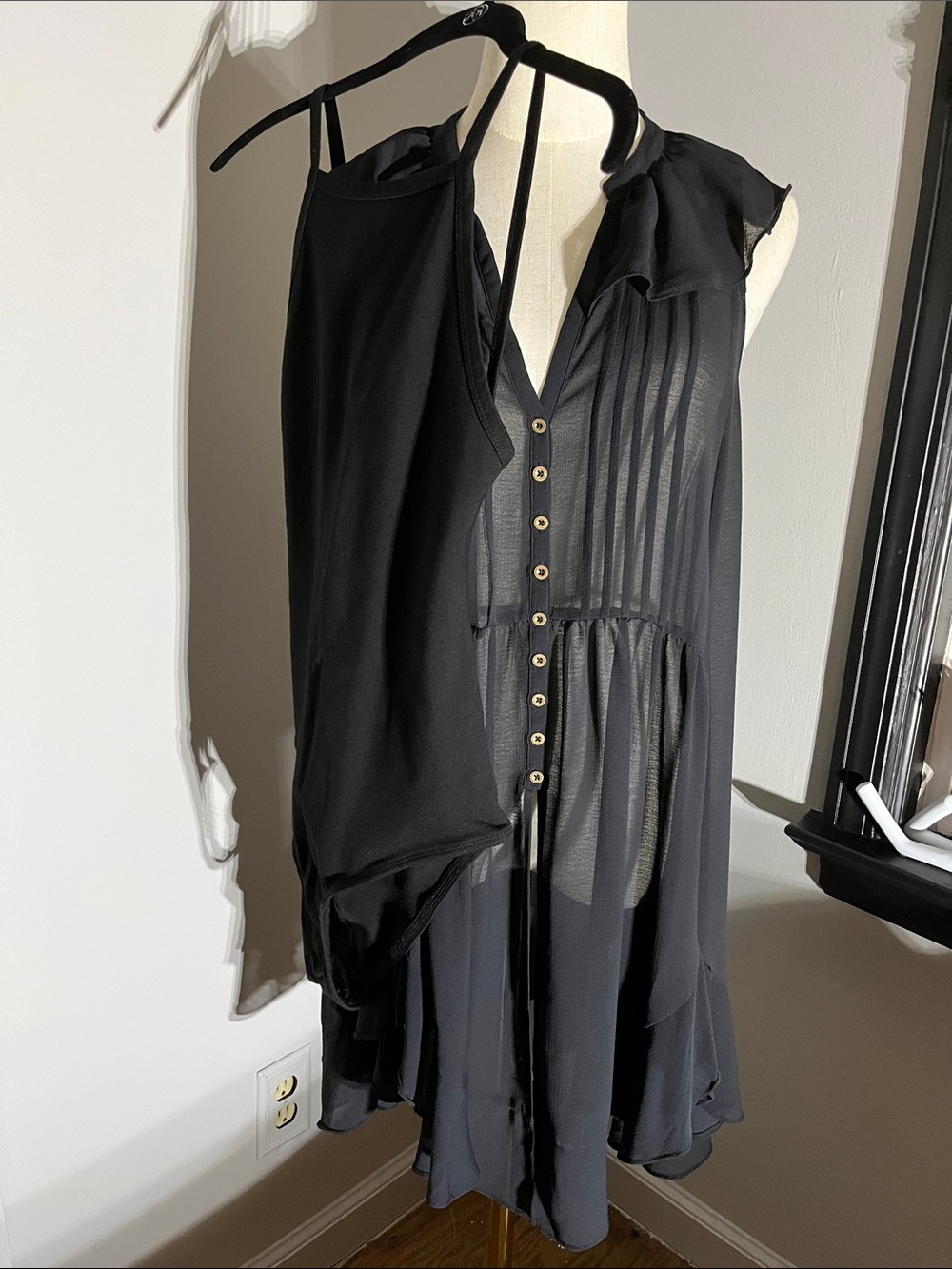 Bundle  2 Items - Akemi + Kin Black Sheer Tunic with Wyldr Low Back Bodysuit